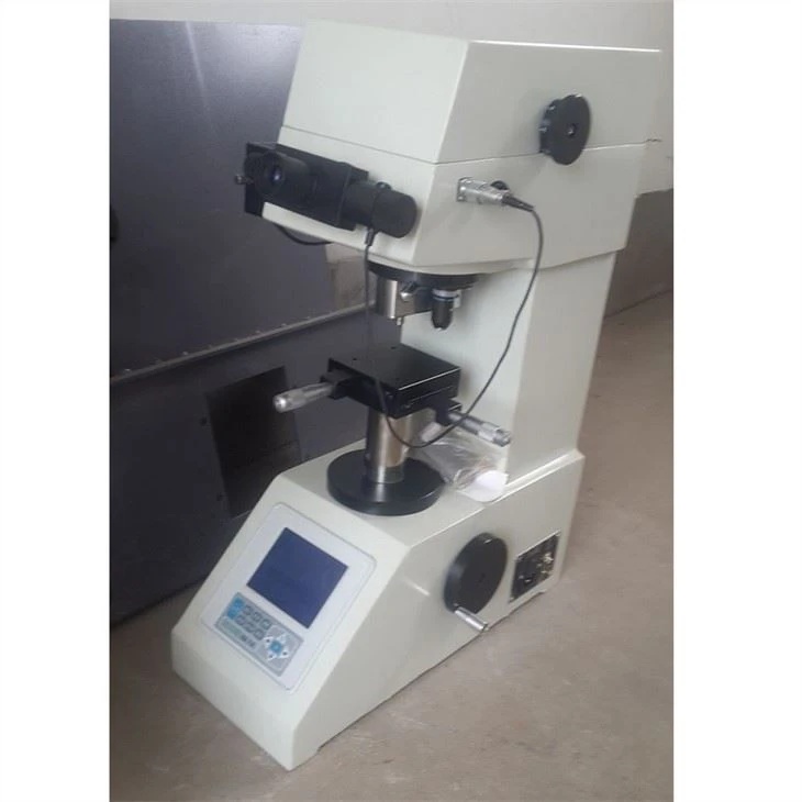 Vickers Hardness Testing Machine